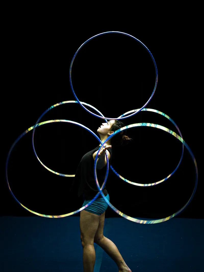 Interactive circus performers